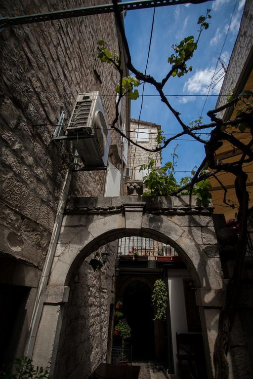 Apartment Tin Trogir Exteriör bild